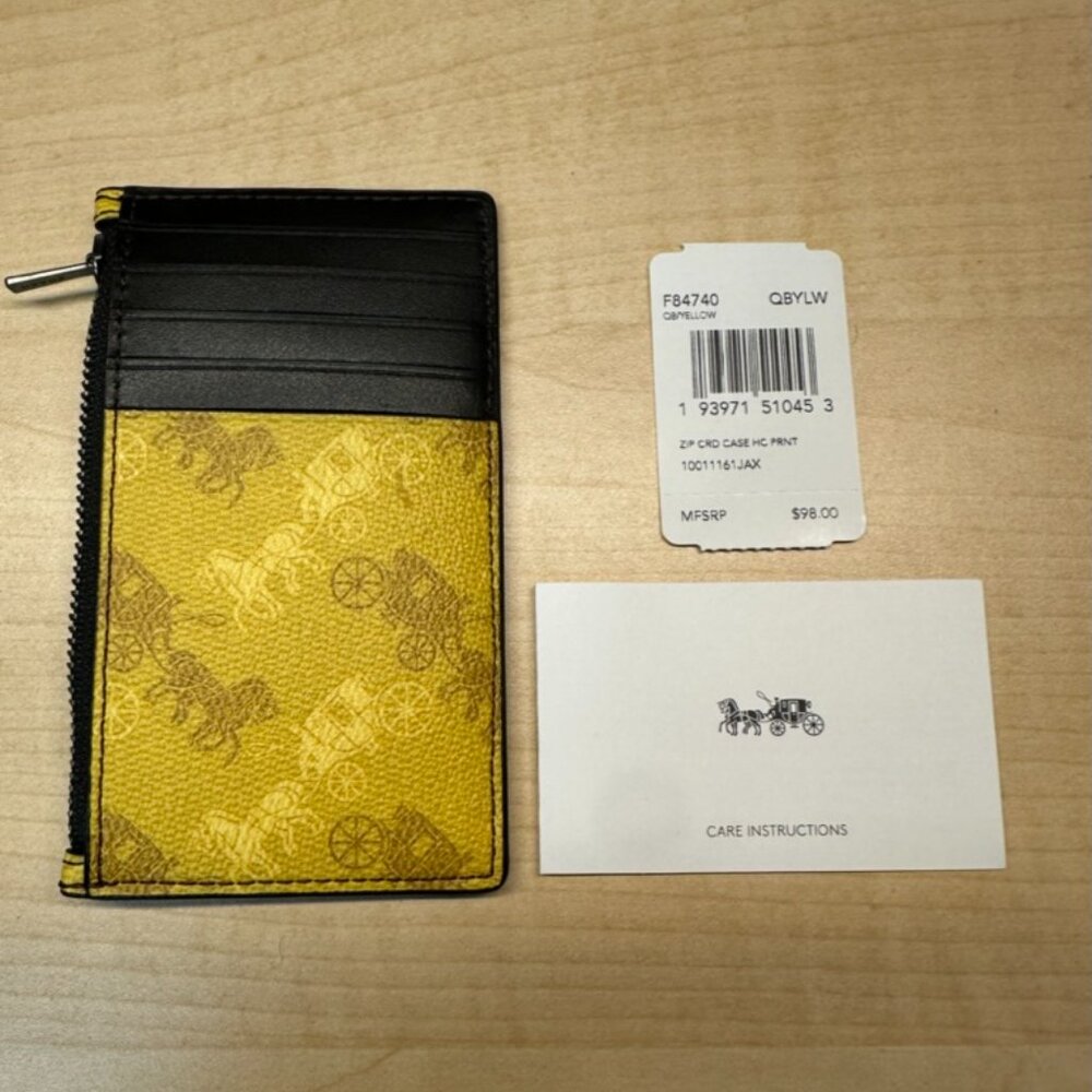 NWT! RARE! Coach F84740 Zip Card Case With Horse & Carriage Print In Yellow - Picture 6 of 6